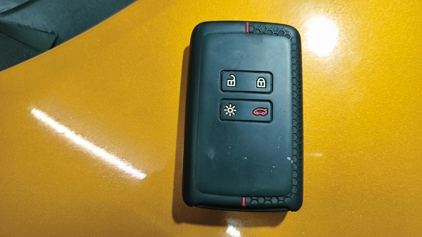 2020 Renault TRIBER RXZ, Petrol, Manual, 80,341 km, Key Close Up