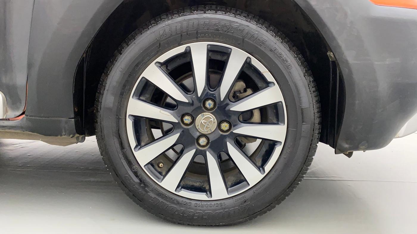 2014 Toyota Etios CROSS 1.2 G, Petrol, Manual, 48,793 km, Right Front Wheel