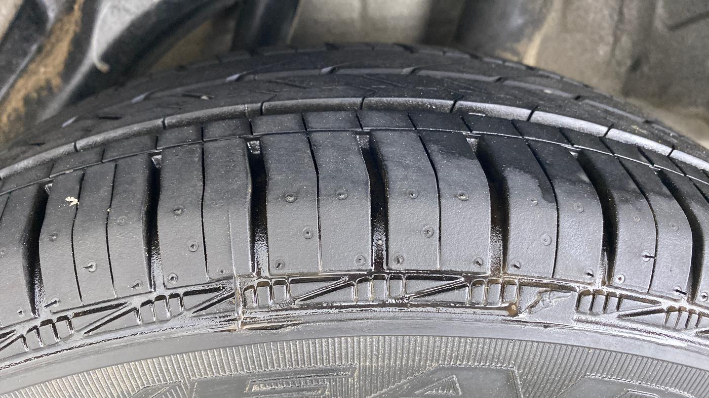 2014 Honda Amaze 1.2L I-VTEC EX, Petrol, Manual, 44,282 km, Left Rear Tyre Tread