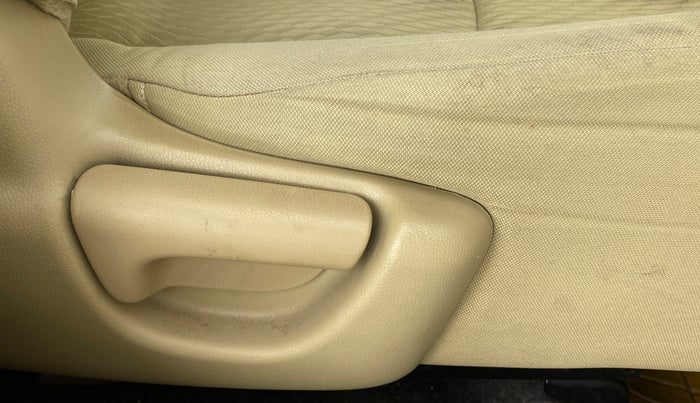 2014 Honda Amaze 1.2L I-VTEC EX, Petrol, Manual, 44,282 km, Driver Side Adjustment Panel