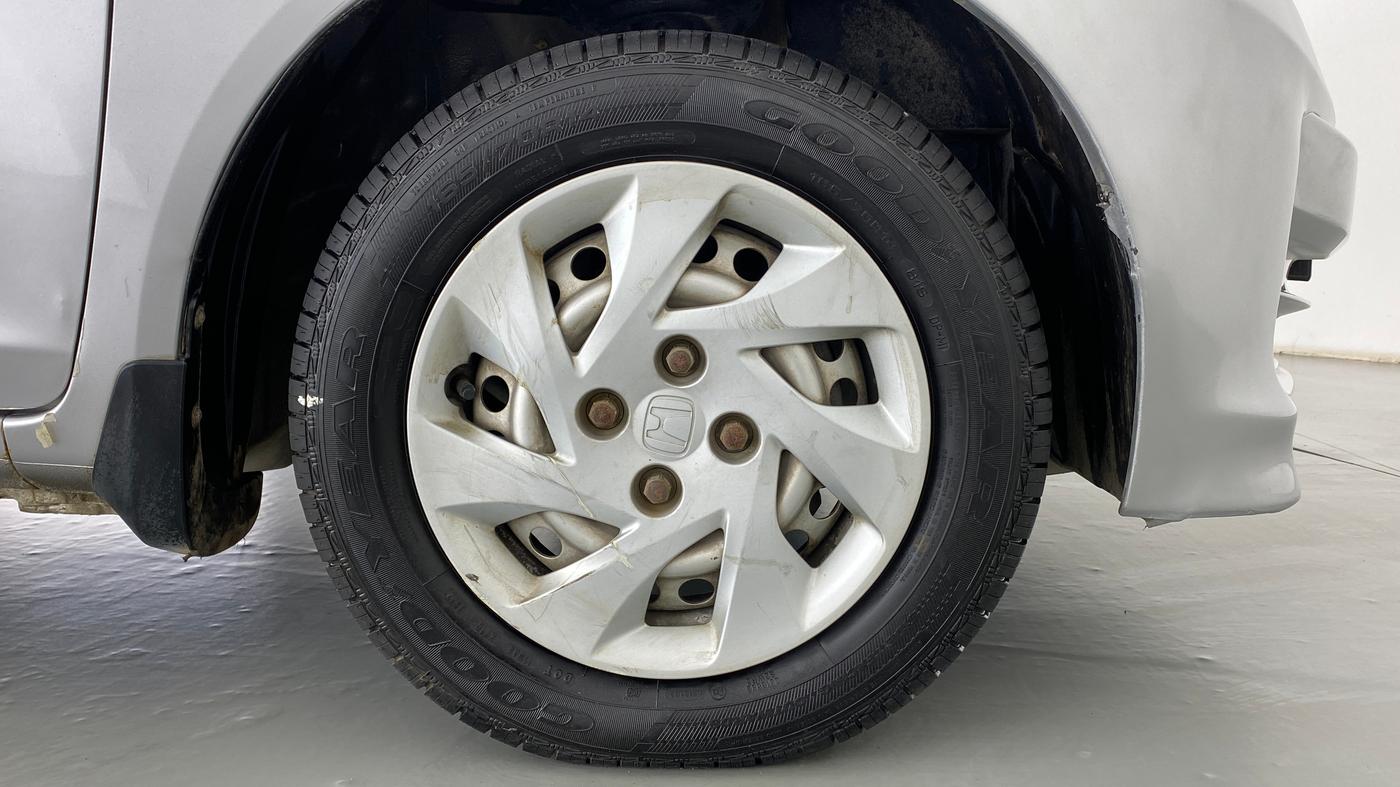 2014 Honda Amaze 1.2L I-VTEC EX, Petrol, Manual, 44,282 km, Right Front Wheel
