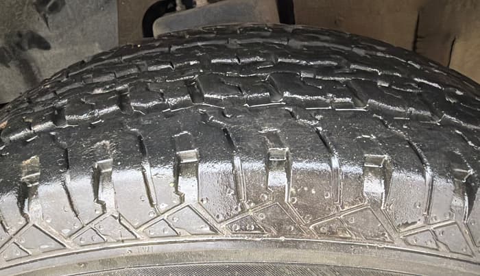 2021 Mahindra Thar LX PETROL HT 4WD AT, Petrol, Automatic, 14,975 km, Left Front Tyre Tread