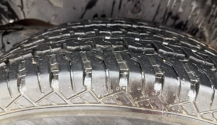 2021 Mahindra Thar LX PETROL HT 4WD AT, Petrol, Automatic, 14,975 km, Left Rear Tyre Tread