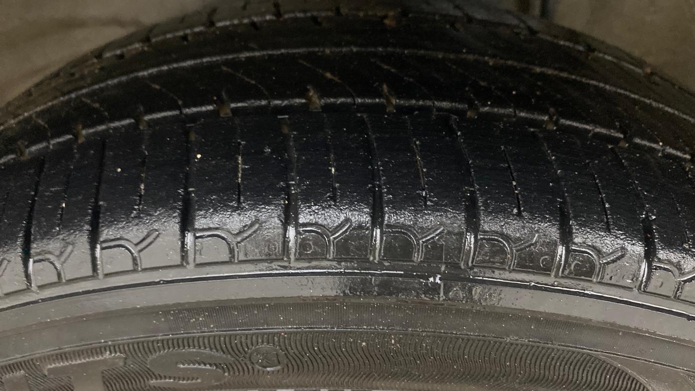 2016 Maruti Alto K10 VXI, Petrol, Manual, 64,235 km, Left Front Tyre Tread