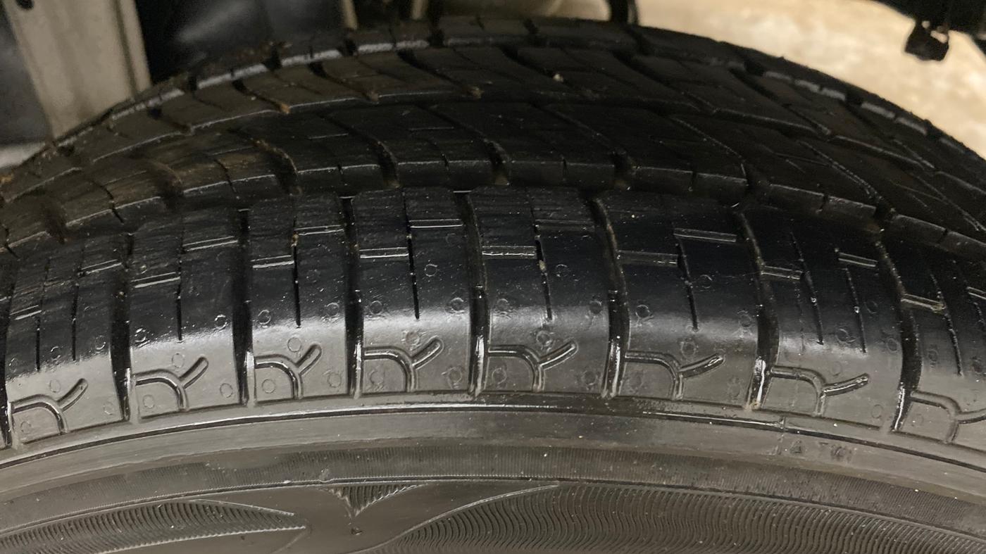 2016 Maruti Alto K10 VXI, Petrol, Manual, 64,235 km, Left Rear Tyre Tread