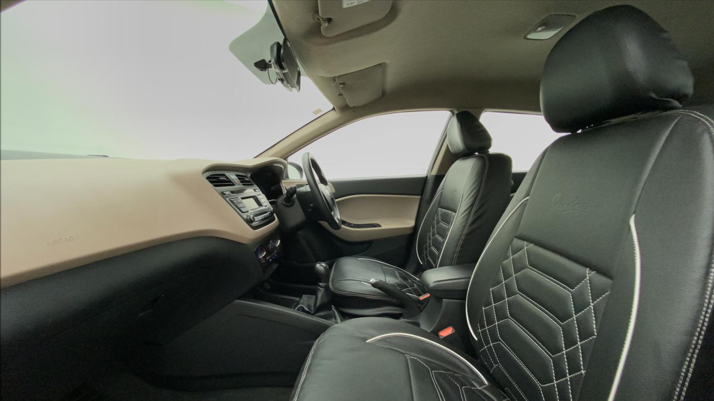 2017 Hyundai Elite i20 MAGNA EXECUTIVE 1.2, Petrol, Manual, 84,181 km, Right Side Front Door Cabin