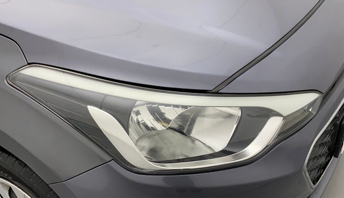 2017 Hyundai Elite i20 MAGNA EXECUTIVE 1.2, Petrol, Manual, 84,181 km, Right headlight - Minor scratches