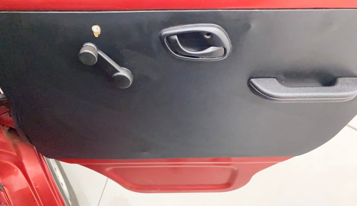 2018 Maruti Eeco 5 STR WITH A/C+HTR, Petrol, Manual, 71,285 km, Driver Side Door Panels Control