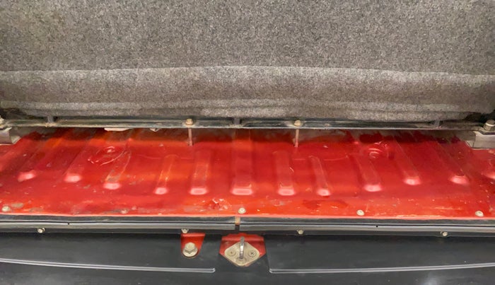 2018 Maruti Eeco 5 STR WITH A/C+HTR, Petrol, Manual, 71,285 km, Boot Inside