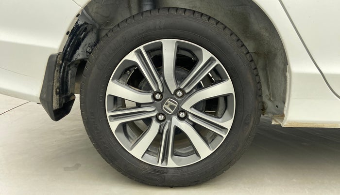 2021 Honda City V MT PETROL, Petrol, Manual, 5,785 km, Right Rear Wheel