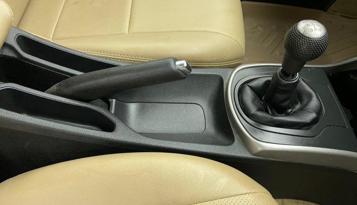 2021 Honda City V MT PETROL, Petrol, Manual, 5,785 km, Gear Lever