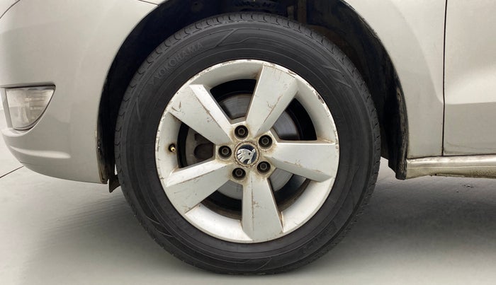 2016 Skoda Rapid 1.5 TDI AT STYLE PLUS, Diesel, Automatic, 59,282 km, Left Front Wheel