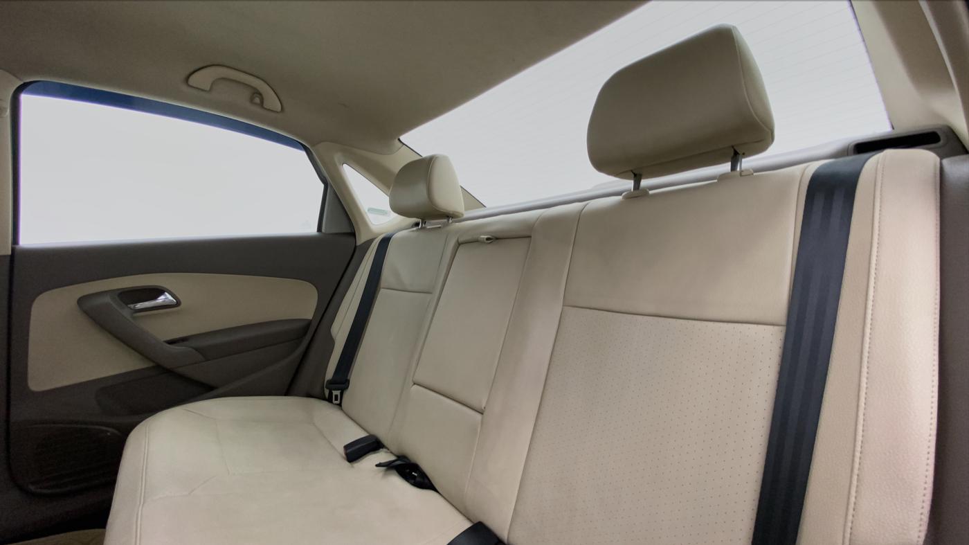 2016 Skoda Rapid 1.5 TDI AT STYLE PLUS, Diesel, Automatic, 59,282 km, Right Side Rear Door Cabin