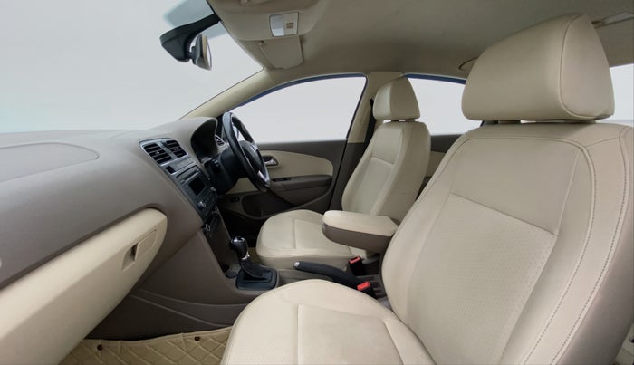 2016 Skoda Rapid 1.5 TDI AT STYLE PLUS, Diesel, Automatic, 59,282 km, Right Side Front Door Cabin