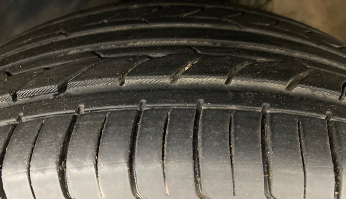 2016 Skoda Rapid 1.5 TDI AT STYLE PLUS, Diesel, Automatic, 59,282 km, Left Front Tyre Tread