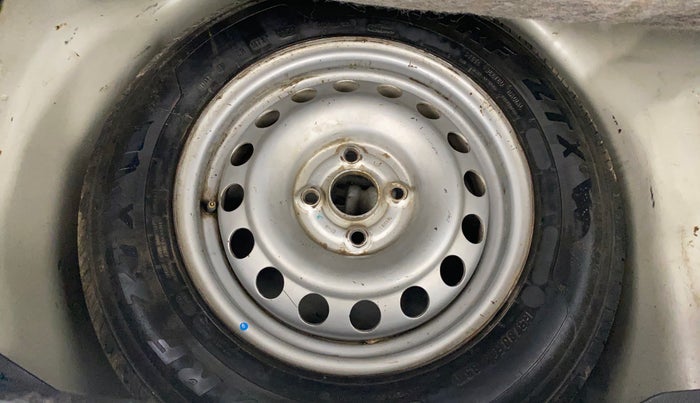 2016 Maruti Swift LXI, Petrol, Manual, 1,42,033 km, Spare Tyre