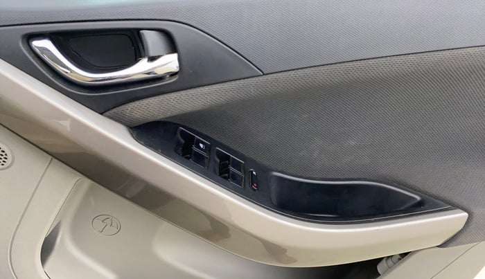 2018 Tata NEXON XZA PLUS PETROL, Petrol, Automatic, 94,704 km, Driver Side Door Panels Control