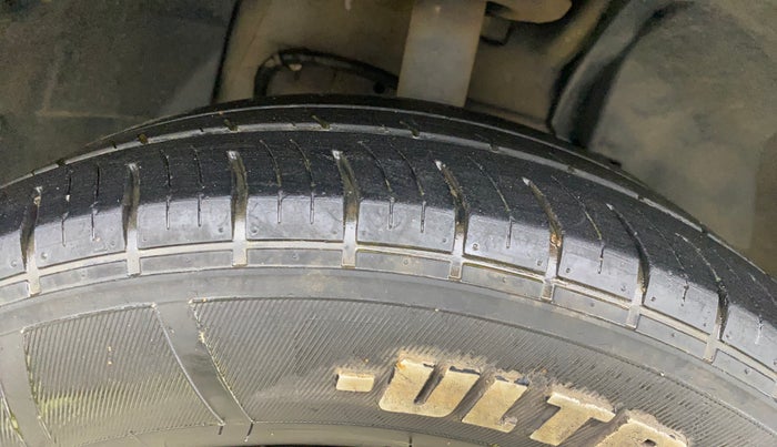 2018 Tata NEXON XZA PLUS PETROL, Petrol, Automatic, 94,704 km, Right Front Tyre Tread