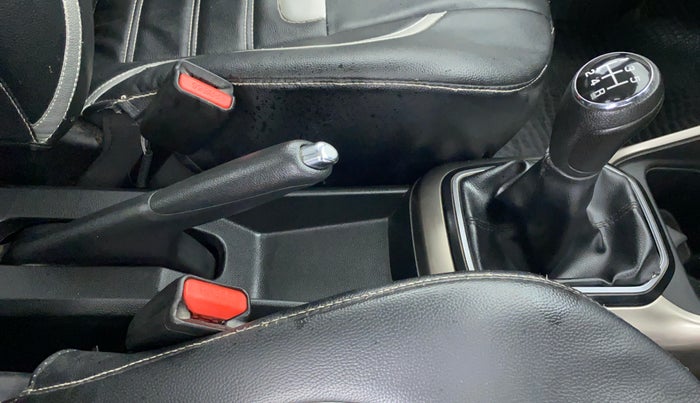 2019 Maruti IGNIS DELTA 1.2 K12, Petrol, Manual, 34,270 km, Gear Lever