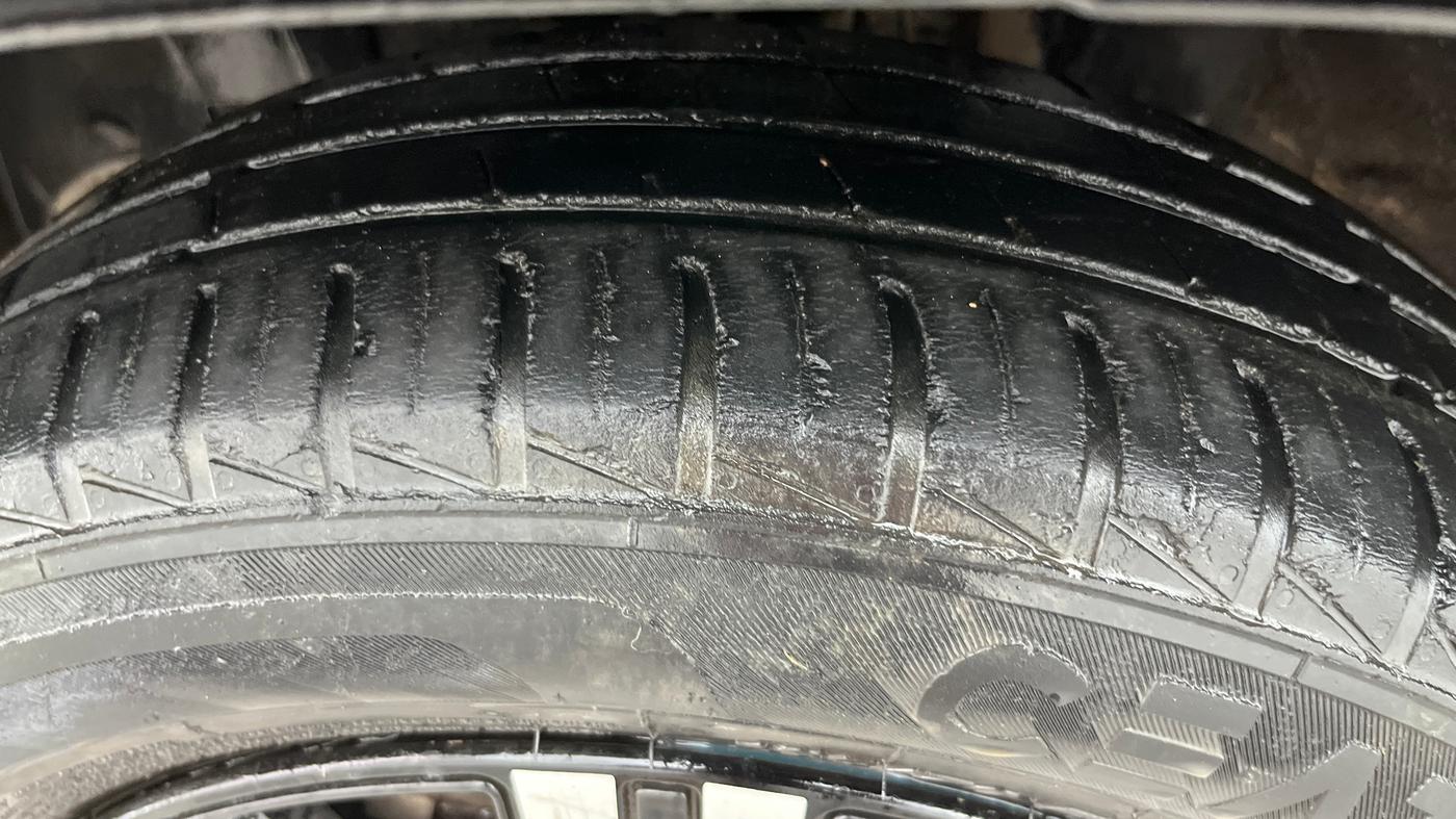 2022 Renault Kwid CLIMBER MT 1.0, Petrol, Manual, 44,179 km, Left Front Tyre Tread