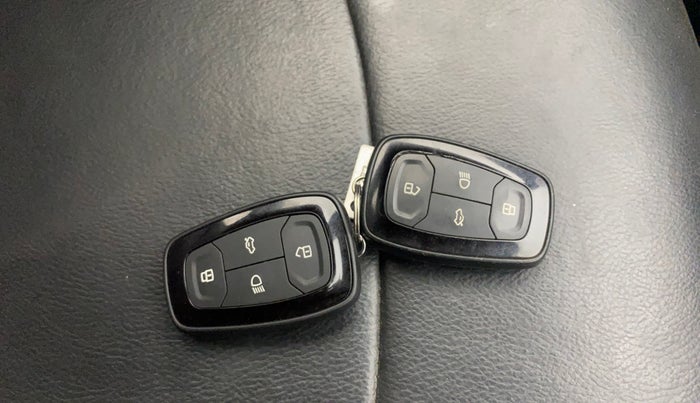 2023 Tata NEXON XZA PLUS PETROL DARK EDITION, Petrol, Automatic, 69,004 km, Key Close Up