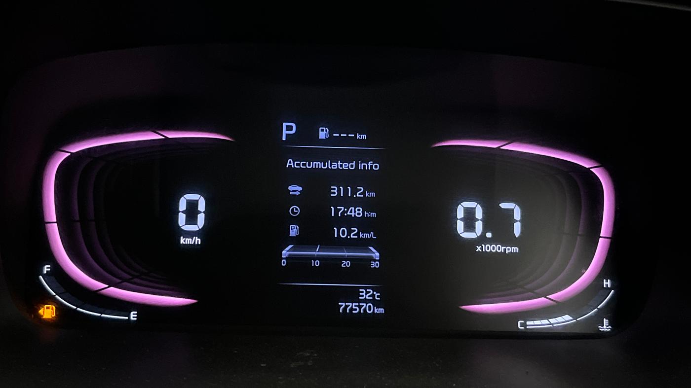 2022 KIA CARENS LUXURY PLUS 1.5 DIESEL AT 7 STR, Diesel, Automatic, 77,510 km, Odometer Image