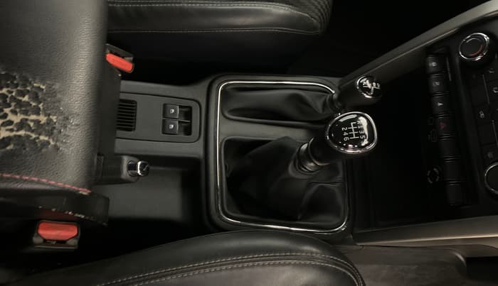 2022 Mahindra Thar LX HARD TOP 4WD MT, Diesel, Manual, 80,825 km, Gear Lever