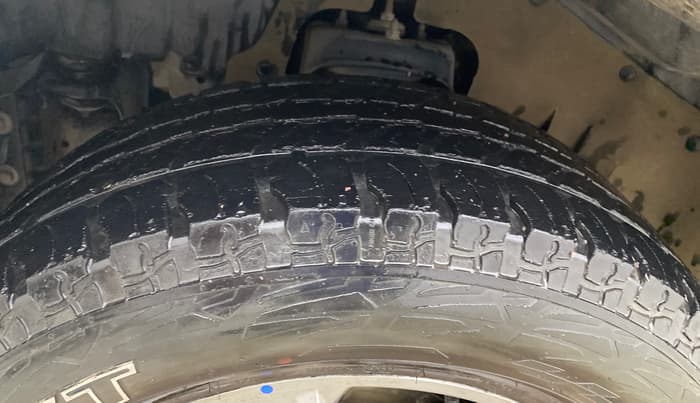 2022 Mahindra Thar LX HARD TOP 4WD MT, Diesel, Manual, 80,825 km, Left Front Tyre Tread
