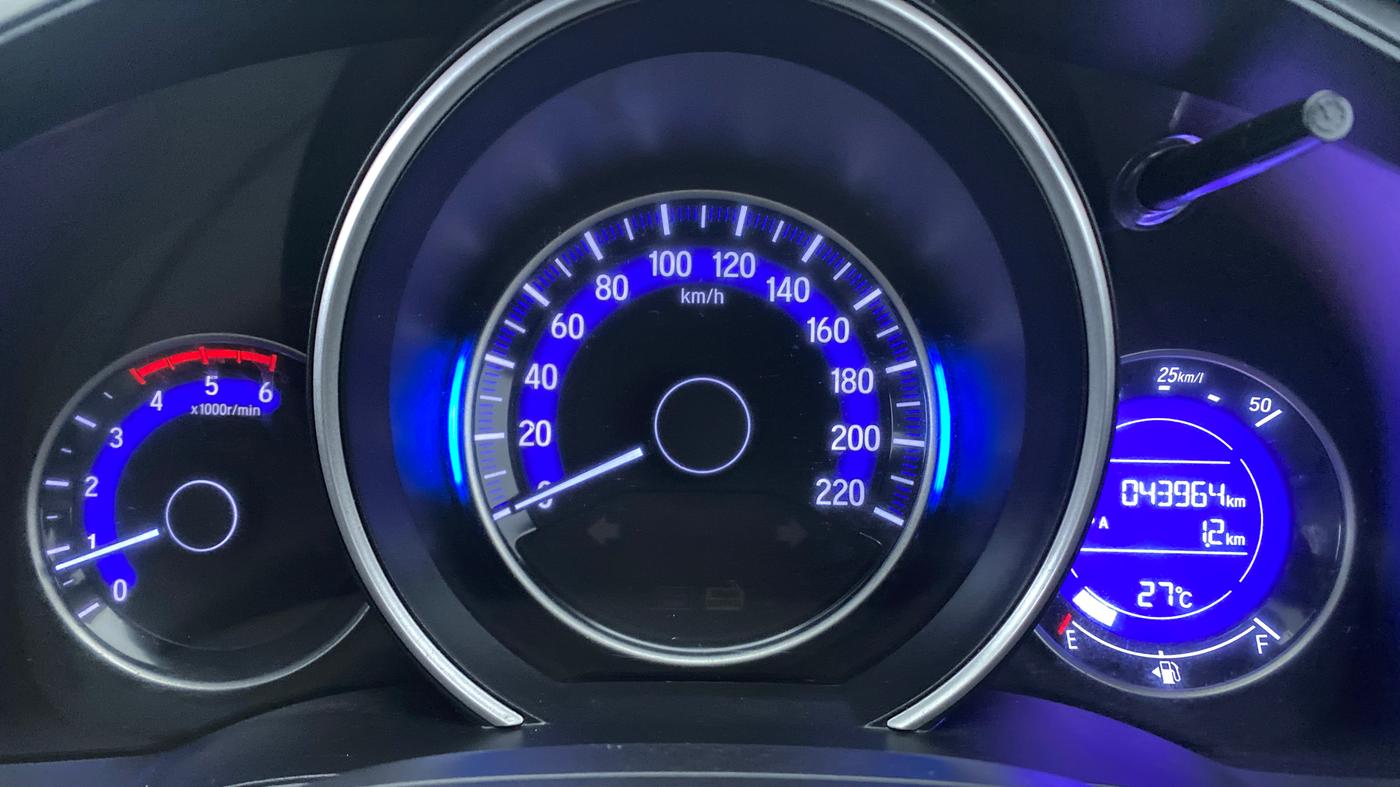 2018 Honda WR-V 1.5 i-DTEC VX MT, Diesel, Manual, 43,900 km, Odometer Image