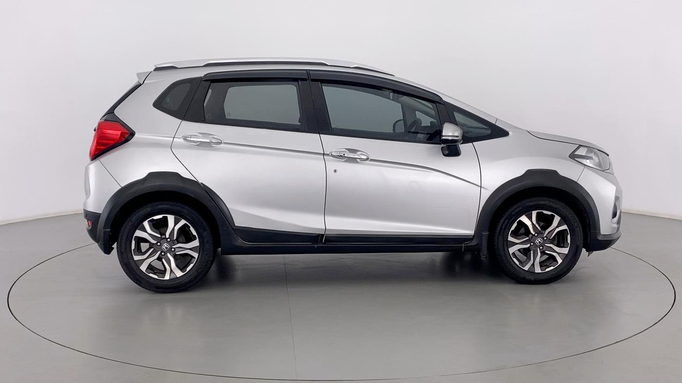 2018 Honda WR-V 1.5 i-DTEC VX MT, Diesel, Manual, 43,900 km, Right Side View