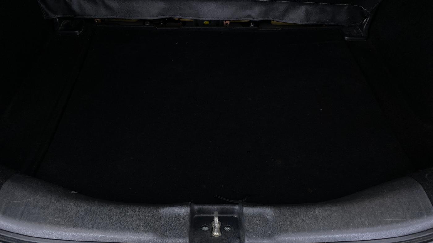 2018 Honda WR-V 1.5 i-DTEC VX MT, Diesel, Manual, 43,900 km, Boot Inside