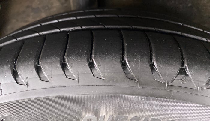 2018 Honda WR-V 1.5 i-DTEC VX MT, Diesel, Manual, 43,900 km, Right Rear Tyre Tread