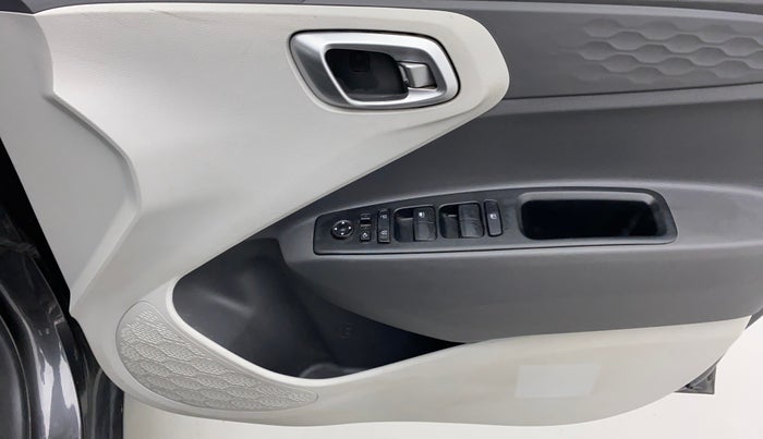 2021 Hyundai GRAND I10 NIOS SPORTZ 1.2 KAPPA VTVT CNG, CNG, Manual, 27,116 km, Driver Side Door Panels Control