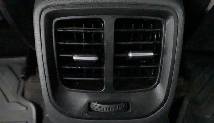 2021 Hyundai GRAND I10 NIOS SPORTZ 1.2 KAPPA VTVT CNG, CNG, Manual, 27,116 km, Rear AC Vents