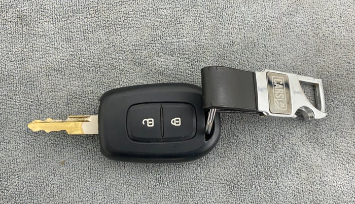 2018 Renault Kwid 1.0 RXT Opt, Petrol, Manual, 81,825 km, Key Close Up