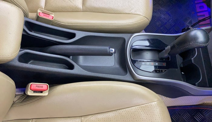 2016 Honda City 1.5L I-VTEC VX CVT, Petrol, Automatic, 1,03,927 km, Gear Lever