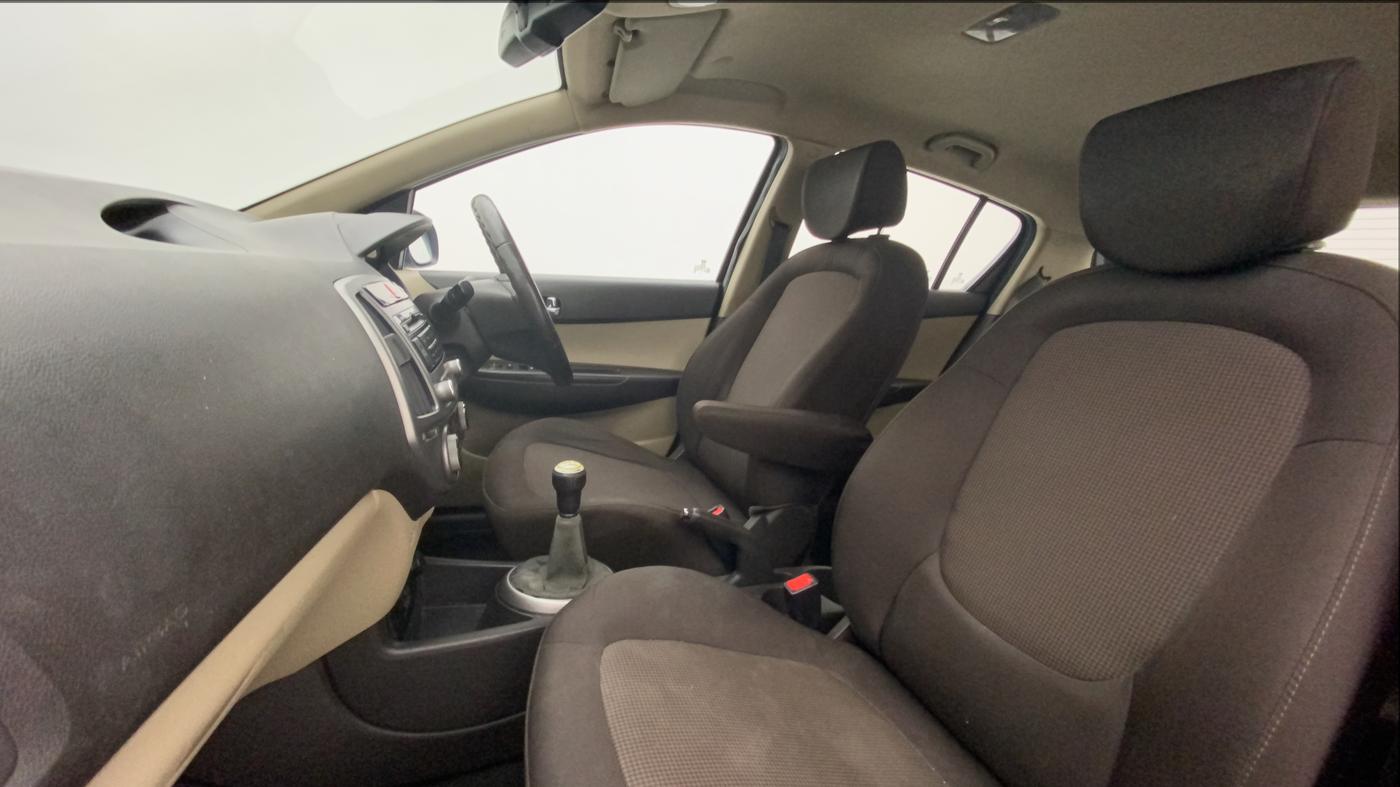 2012 Hyundai i20 ASTA 1.2, CNG, Manual, 66,935 km, Right Side Front Door Cabin