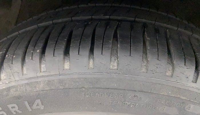 2012 Hyundai i20 ASTA 1.2, Petrol, Manual, 66,935 km, Left Front Tyre Tread