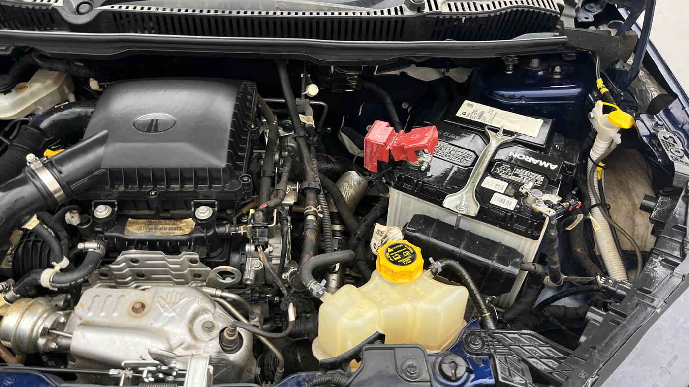 2024 Tata Curvv Accomplished S 1.2 Petrol 7DCA, Petrol, Automatic, 4,583 km, Engine View - Left