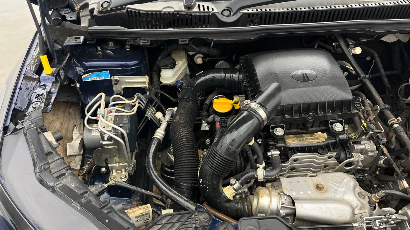 2024 Tata Curvv Accomplished S 1.2 Petrol 7DCA, Petrol, Automatic, 4,583 km, Engine View - Right