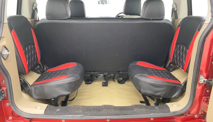 2016 Mahindra TUV300 T6, Diesel, Manual, 67,531 km, Third Seat Row ( optional )