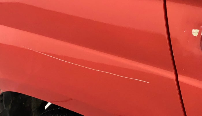 2016 Mahindra TUV300 T6, Diesel, Manual, 67,531 km, Right quarter panel - Minor scratches