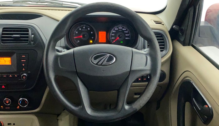 2016 Mahindra TUV300 T6, Diesel, Manual, 67,531 km, Steering Wheel Close Up