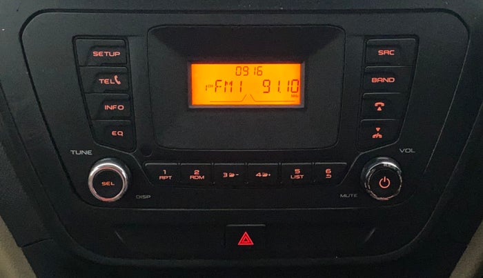 2016 Mahindra TUV300 T6, Diesel, Manual, 67,531 km, Infotainment System