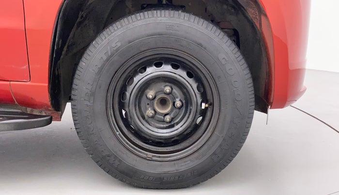 2016 Mahindra TUV300 T6, Diesel, Manual, 67,531 km, Right Front Wheel