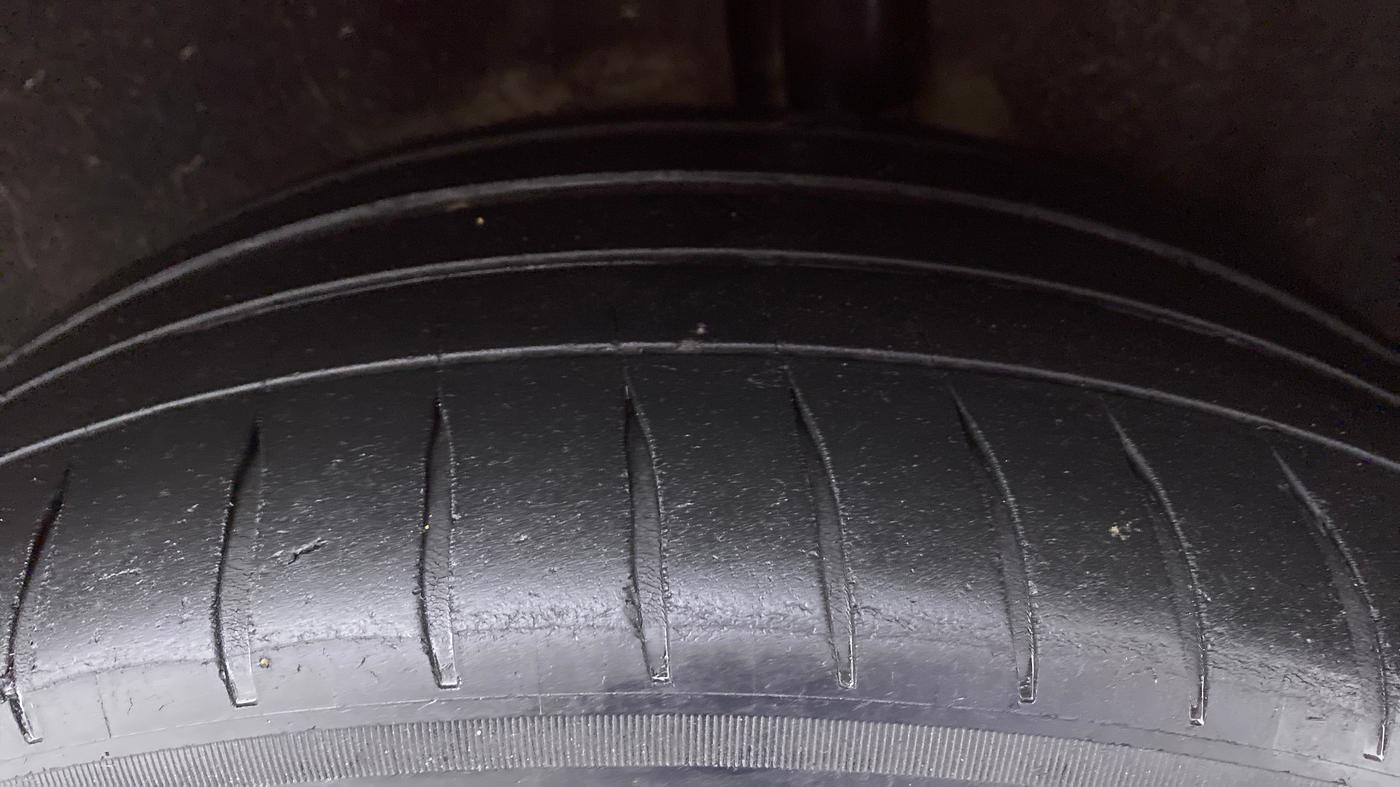 2018 Ford Ecosport 1.5 TITANIUM PLUS TI VCT AT, CNG, Automatic, 60,909 km, Left Rear Tyre Tread