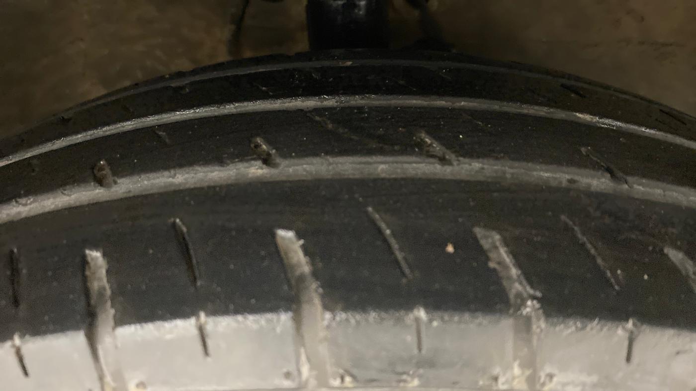 2011 Maruti Swift VDI ABS, Diesel, Manual, 91,007 km, Right Front Tyre Tread