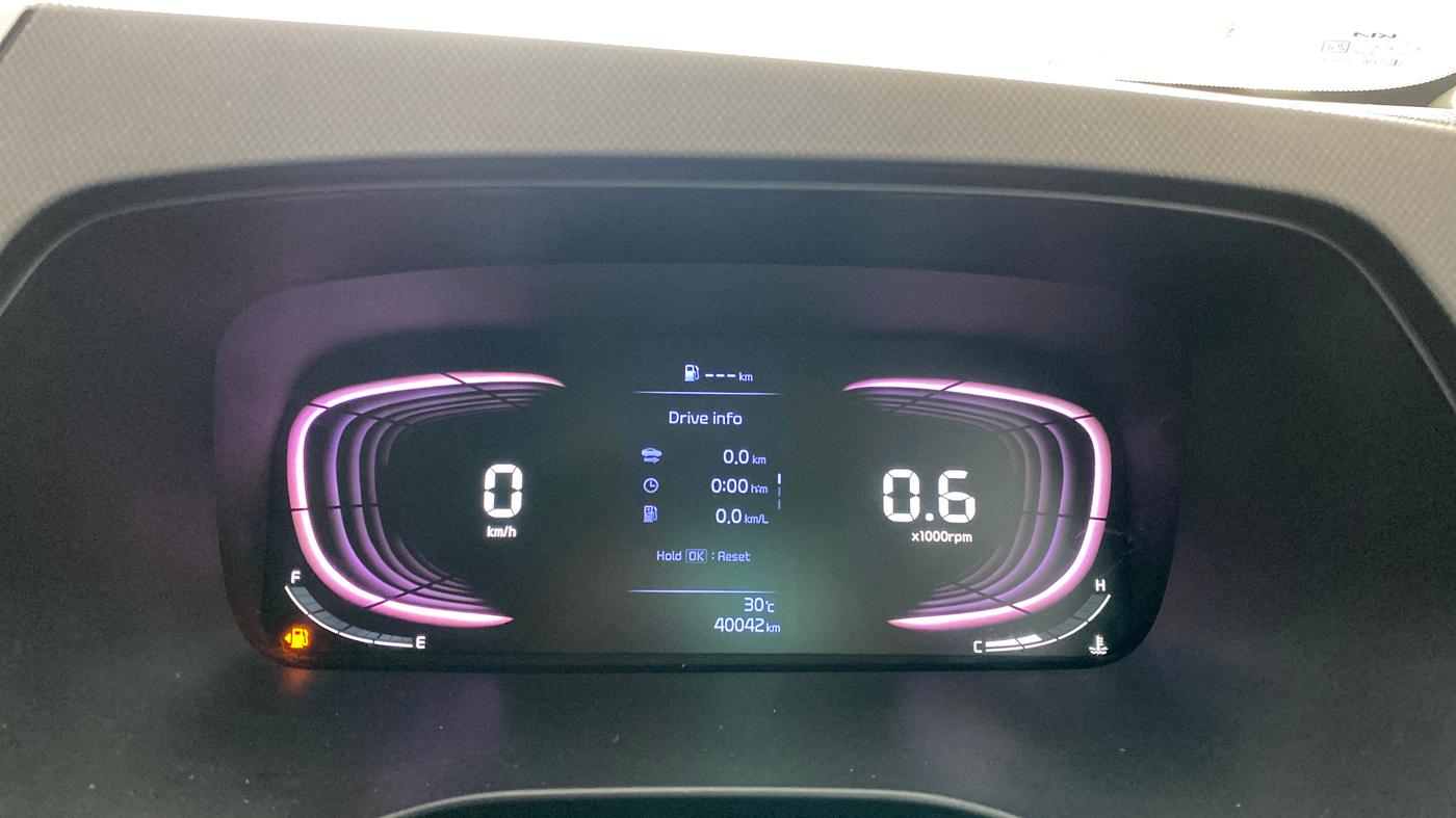 2023 KIA CARENS PRESTIGE PLUS 1.4 PETROL 7 STR, Petrol, Manual, 40,101 km, Odometer Image