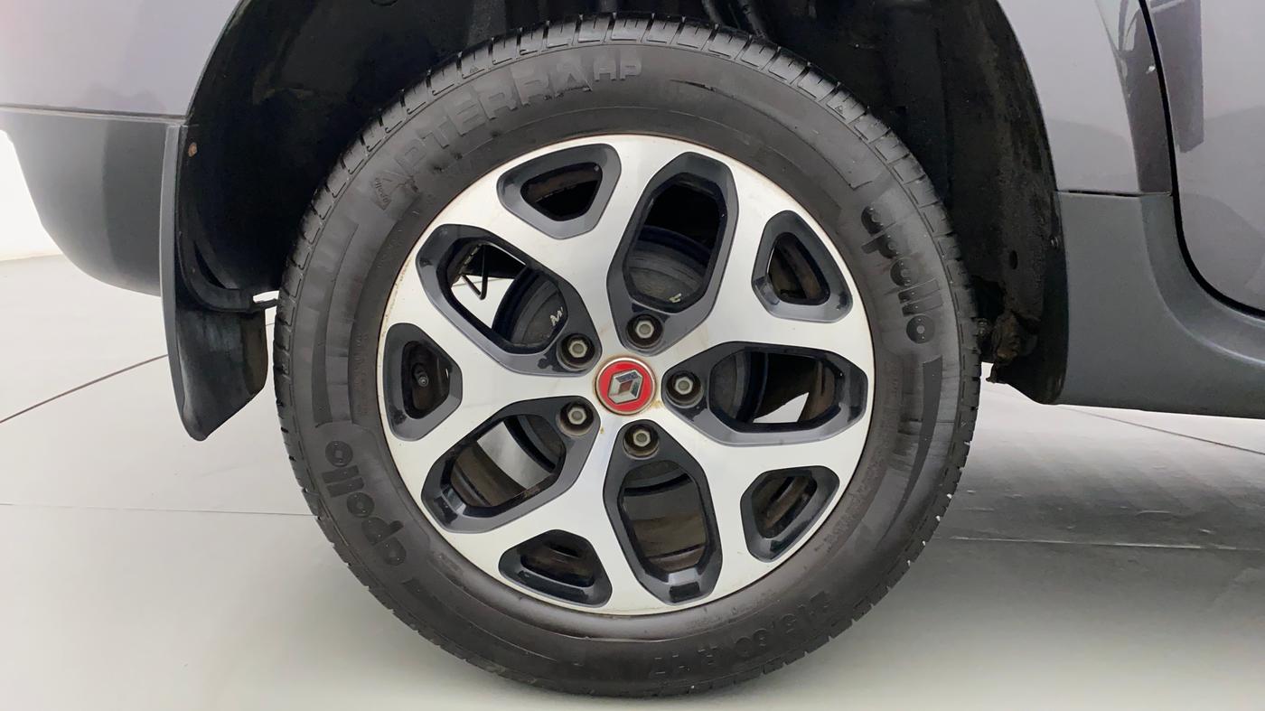 2021 Renault Duster RXZ CVT 1.3 TURBO, Petrol, Automatic, 9,885 km, Right Rear Wheel