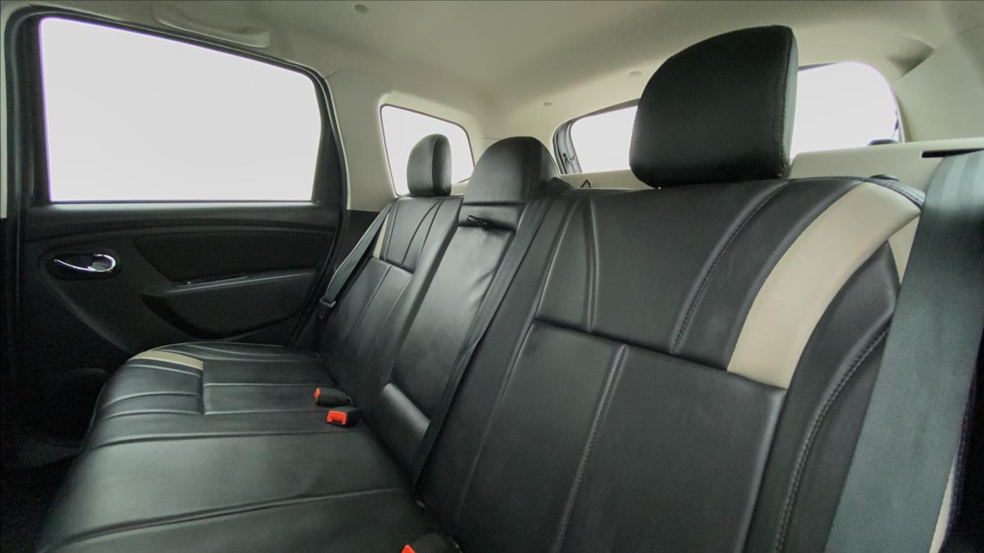 2021 Renault Duster RXZ CVT 1.3 TURBO, Petrol, Automatic, 9,885 km, Right Side Rear Door Cabin